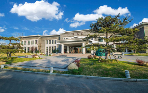 邹城市择邻山庄